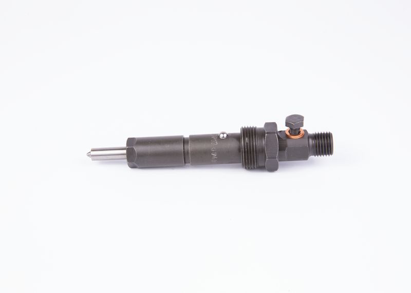 BOSCH F 000 439 005 Nozzle and Holder Assembly