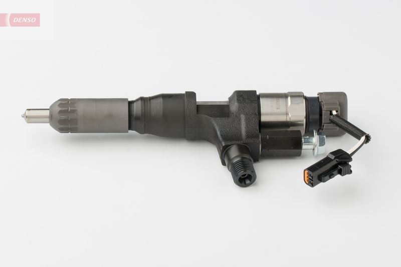 DENSO DCRI301170 Injector Nozzle