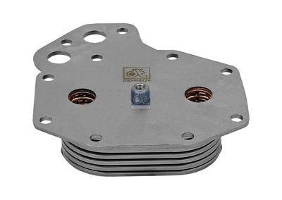 Oil Cooler, engine oil DT Spare Parts 4.61899