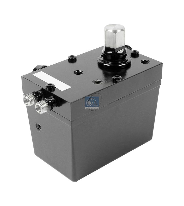 DT Spare Parts 6.76007 Tilt Pump, driver cab