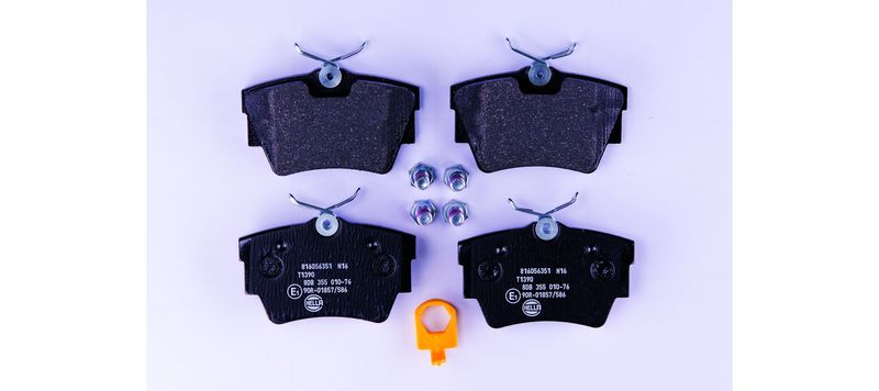 HELLA 8DB 355 010-761 Brake Pad Set, disc brake