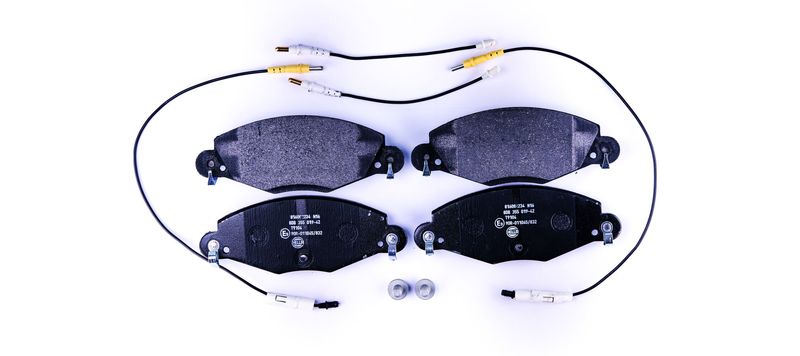 HELLA 8DB 355 019-421 Brake Pad Set, disc brake
