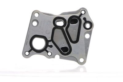 Oil Cooler, engine oil MAHLE CLC 153 000S
