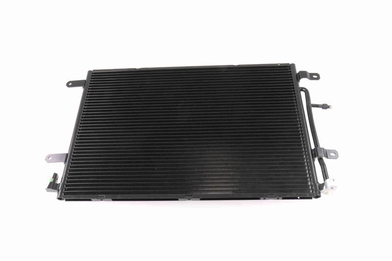 VEMO V15-62-1051 Condenser, air conditioning